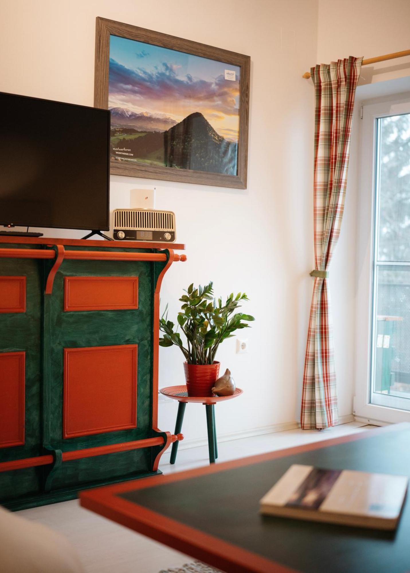 Schwalbennest Velden Apartman Velden am Wörthersee Kültér fotó