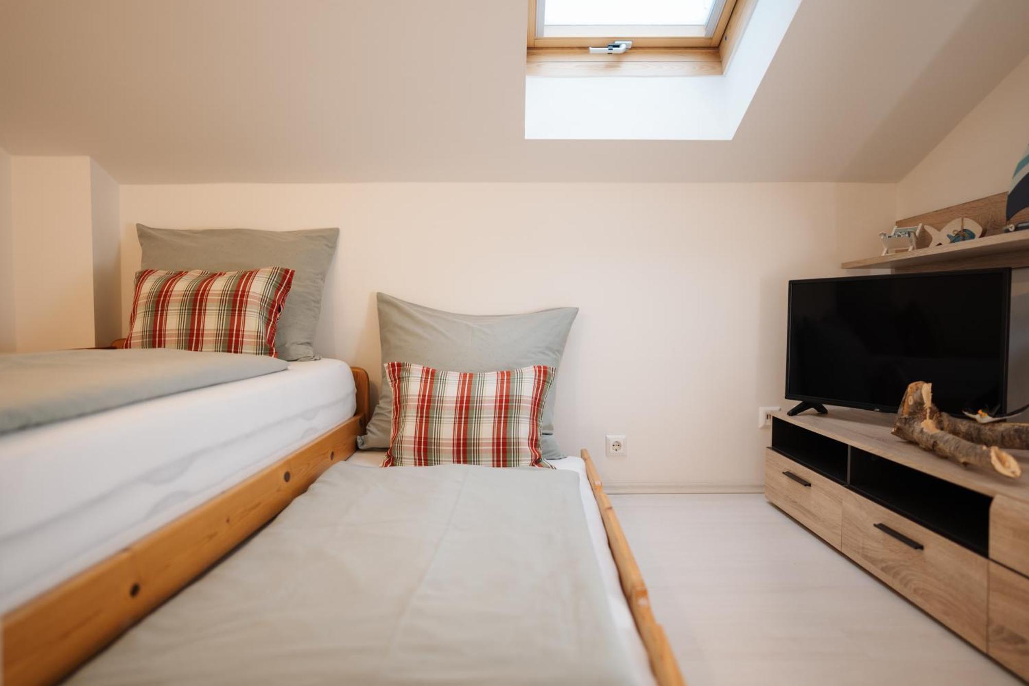 Schwalbennest Velden Apartman Velden am Wörthersee Kültér fotó